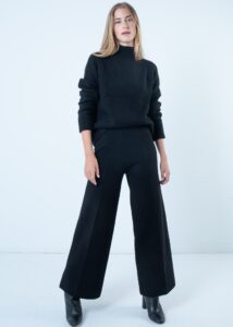 CROPPED KNIT PANTS